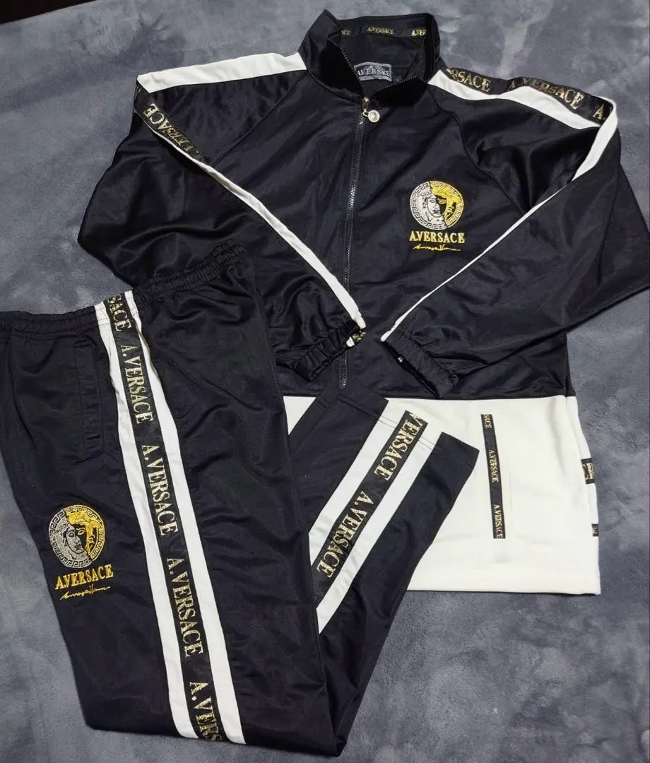 2026年最新】versace セットアップ ジャージの人気アイテム - メルカリ