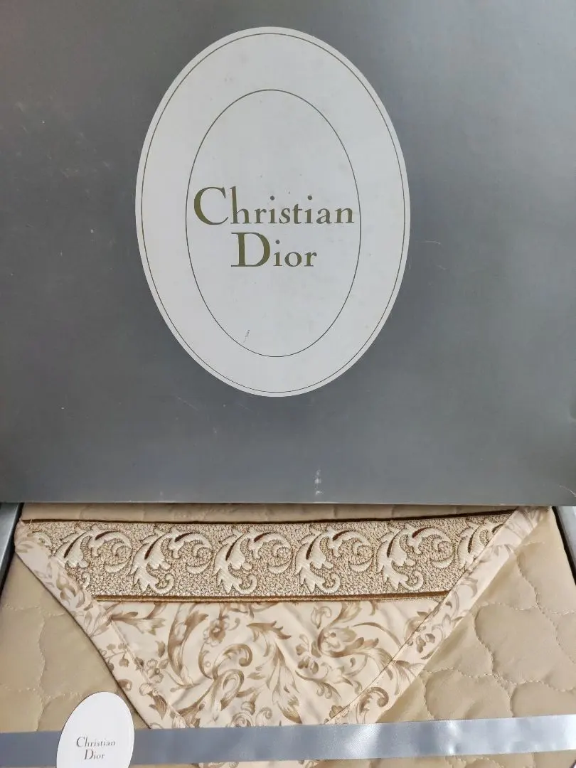 2026年最新】dior タオルケットの人気アイテム - メルカリ