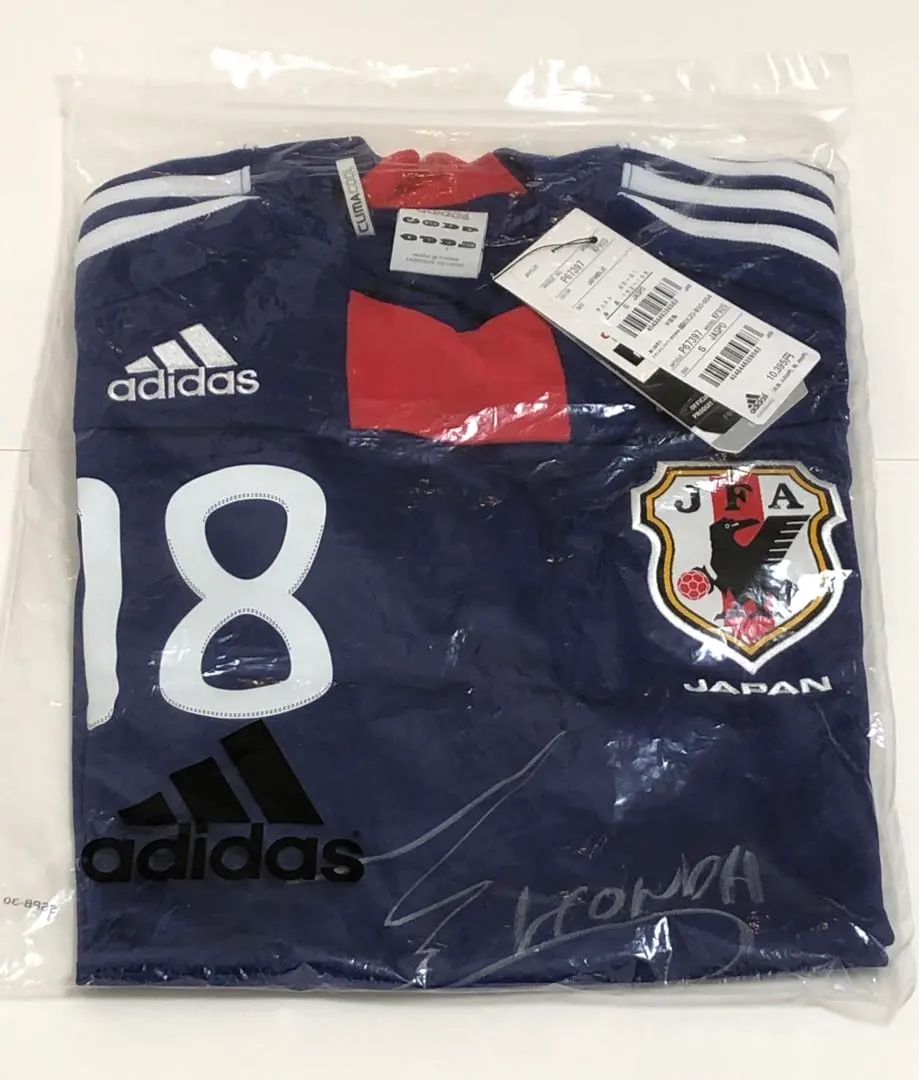 2026年最新】本田圭佑 ユニフォーム サインの人気アイテム - メルカリ