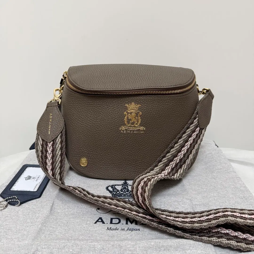 2026年最新】admj クロスボディバッグの人気アイテム - メルカリ