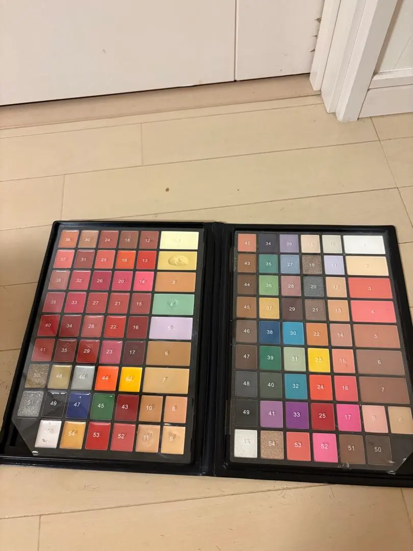 2026年最新】ledom メイクパレットの人気アイテム - メルカリ