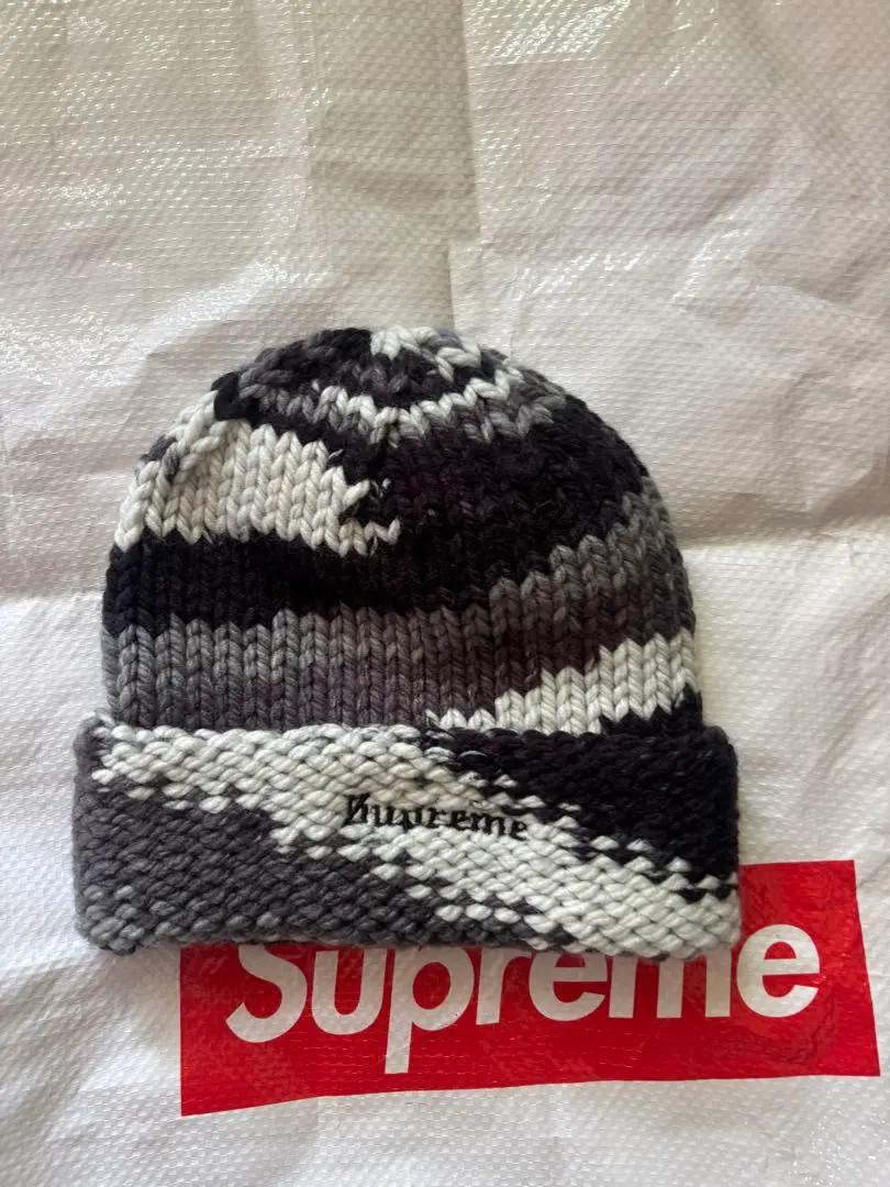2026年最新】supremeグラデーションビーニーの人気アイテム - メルカリ