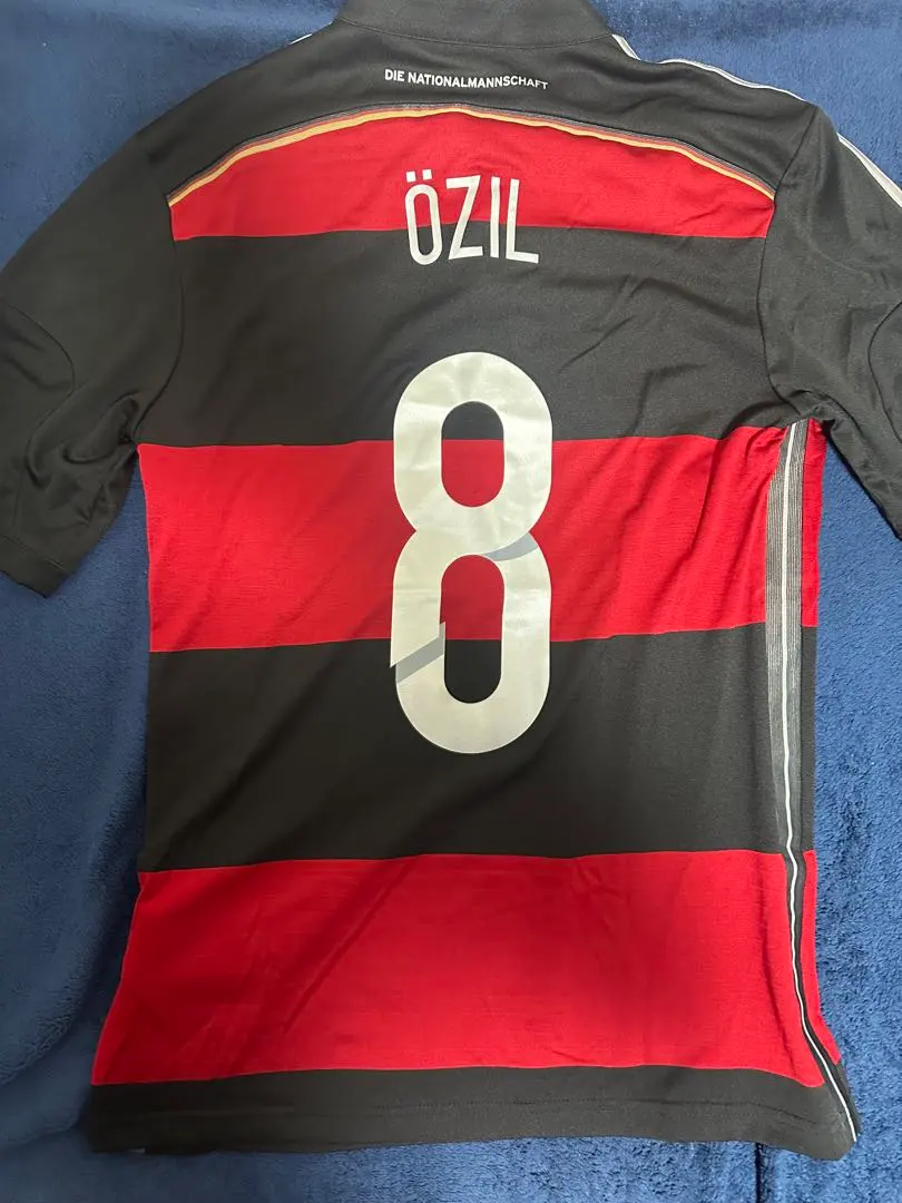 2026年最新】ドイツ代表 ユニフォーム エジルの人気アイテム - メルカリ