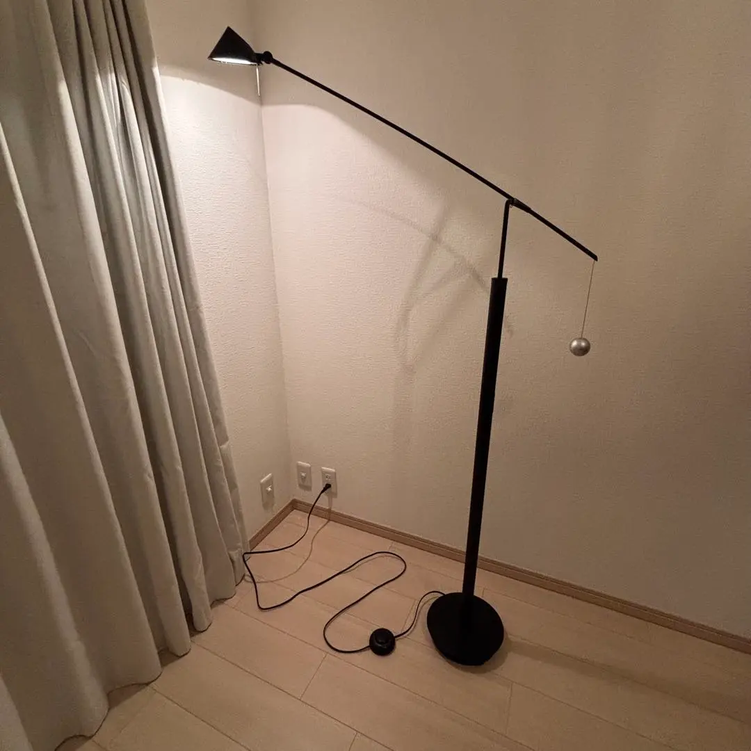 2026年最新】Artemide フロアスタンドの人気アイテム - メルカリ