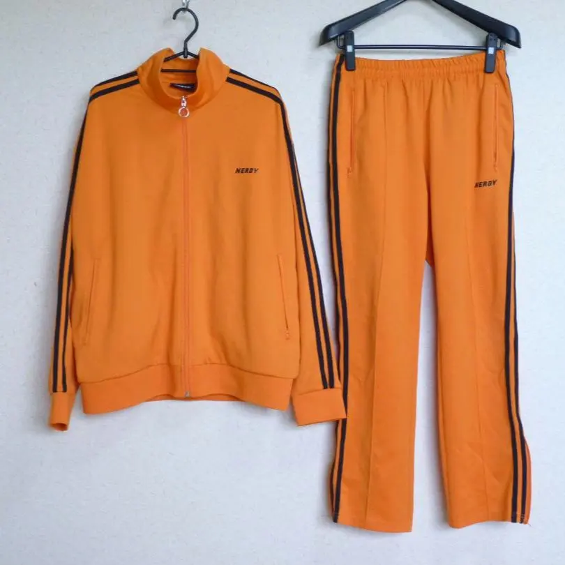 2026年最新】nerdy ジャージ オレンジの人気アイテム - メルカリ