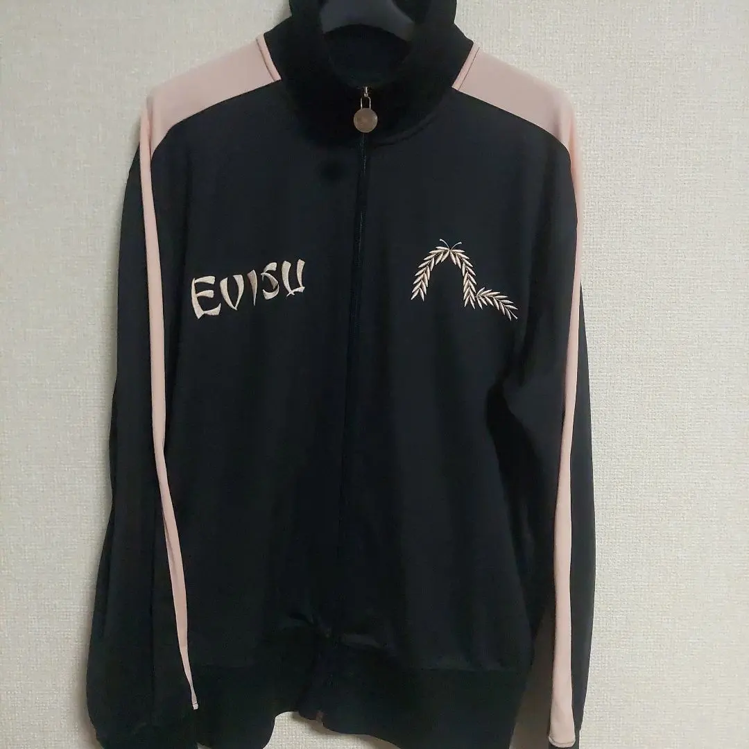 m66513575305_1.jpg?1768470322