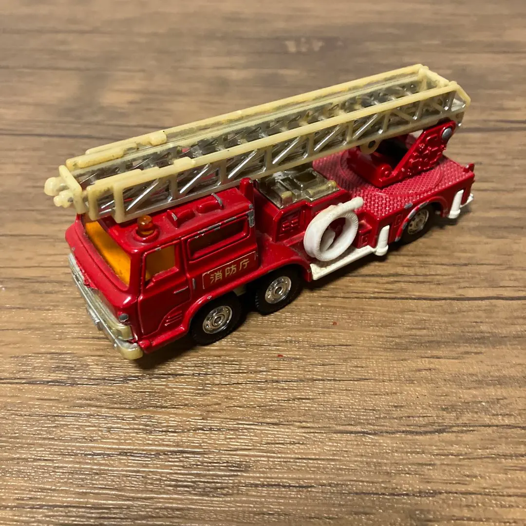 トミカ 日本製 セット トラック ダンプ スカイライン セドリック 消防