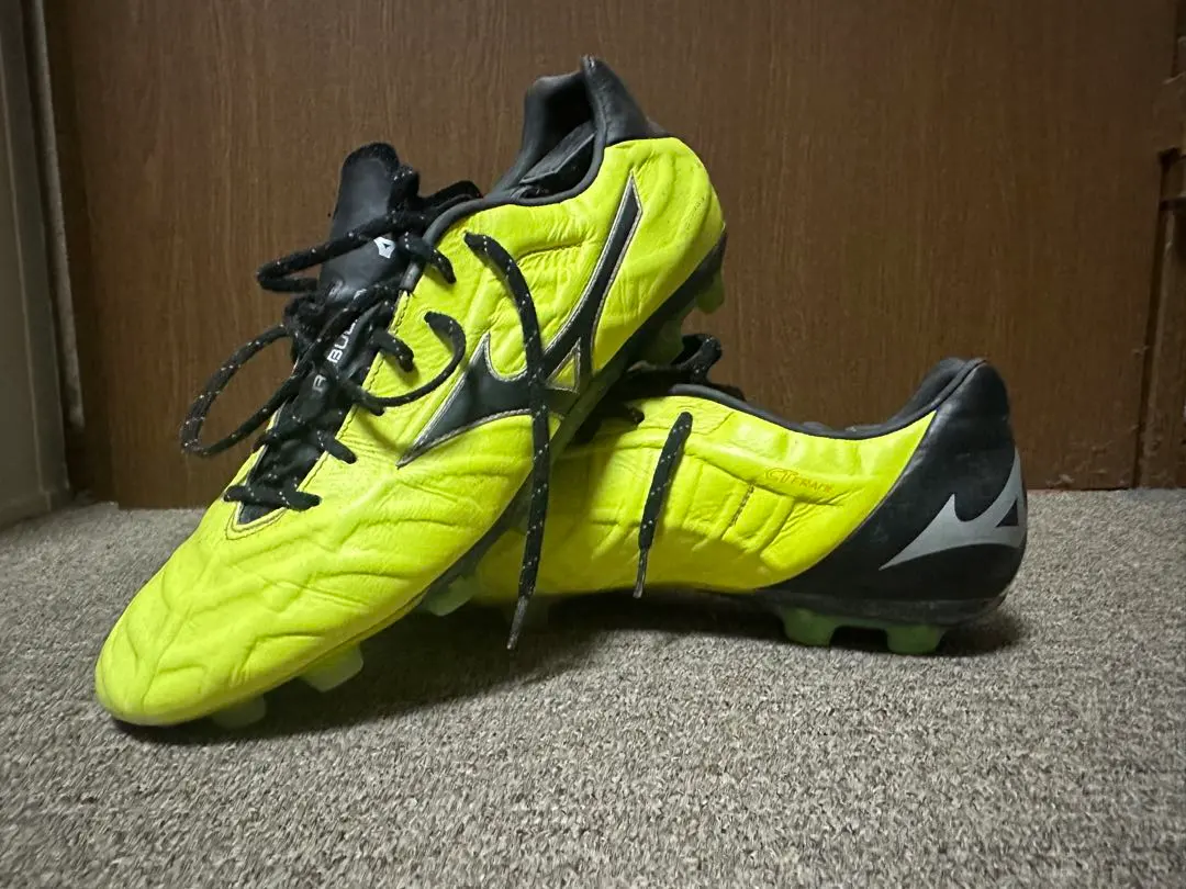 2026年最新】サッカースパイクミズノレビュラの人気アイテム - メルカリ