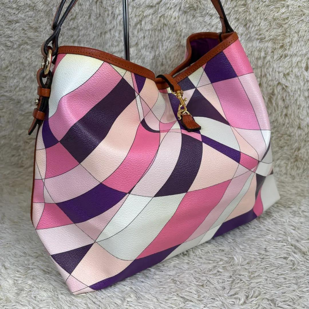 2026年最新】EMILIO PUCCI 素材：本革 ショルダーバッグの人気アイテム