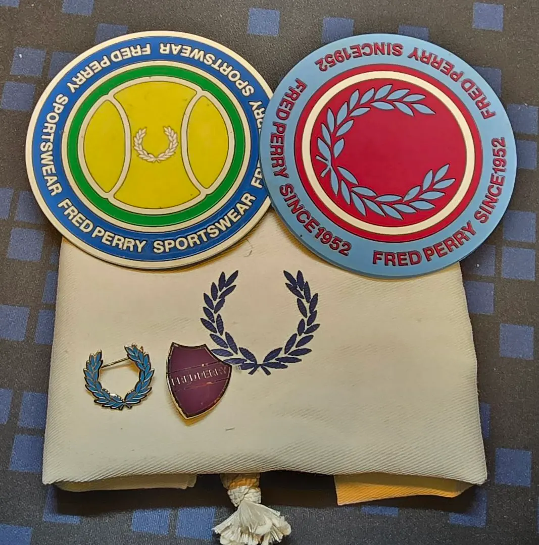 2026年最新】フレッドペリーピンバッジの人気アイテム - メルカリ