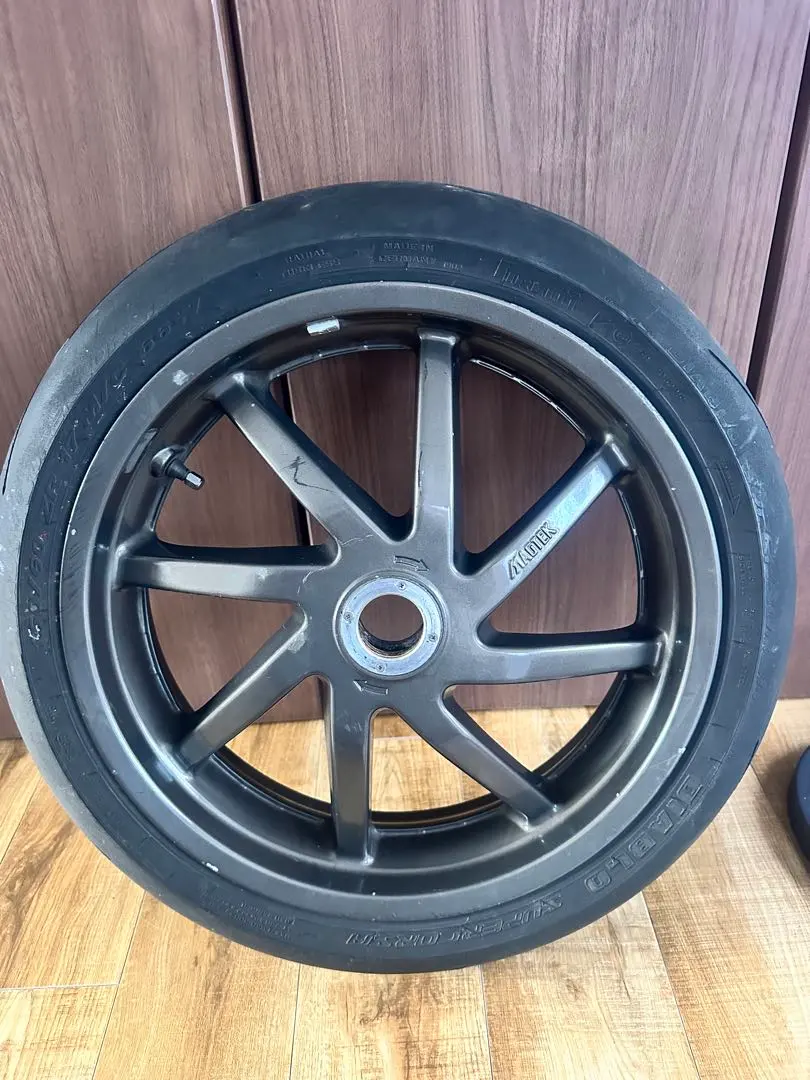 NSR250R-SP.MC21用マグホィール17インチ ホワイト 5スポーク