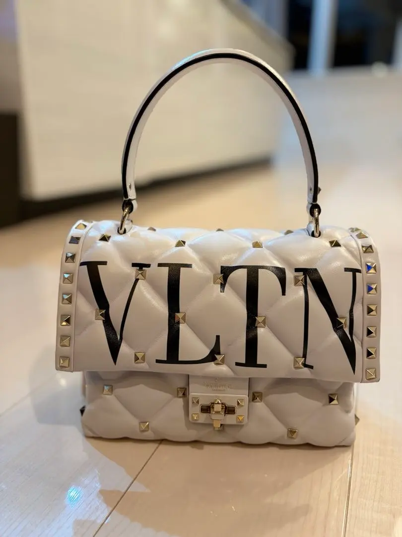 2026年最新】ヴァレンティノキャンディスタッズハンドバッグの人気