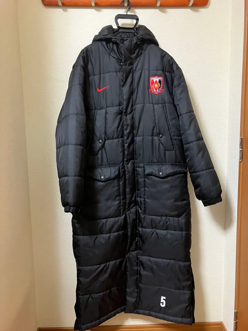 2026年最新】レッズ ベンチコートの人気アイテム - メルカリ