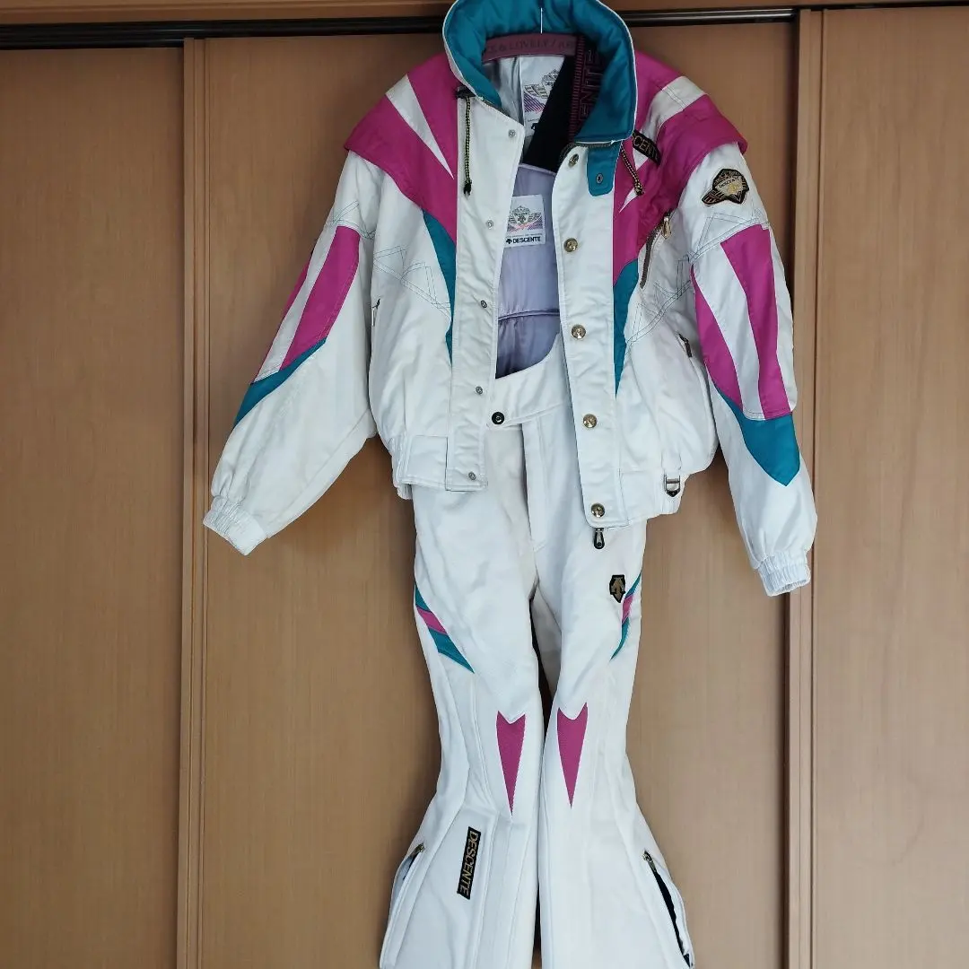 m73898256582_1.jpg?1764713655