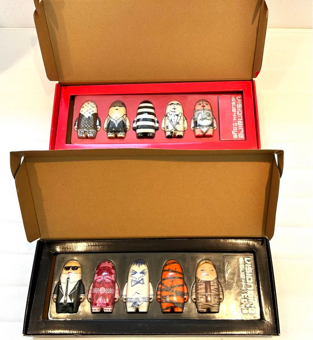 ビジョネアNo .44 「Toys Black」HERMES・CHANEL