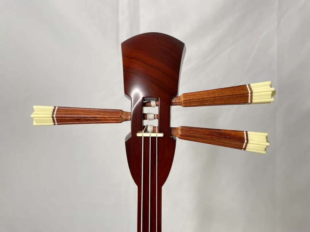 m74722277276_1.jpg?1764324335