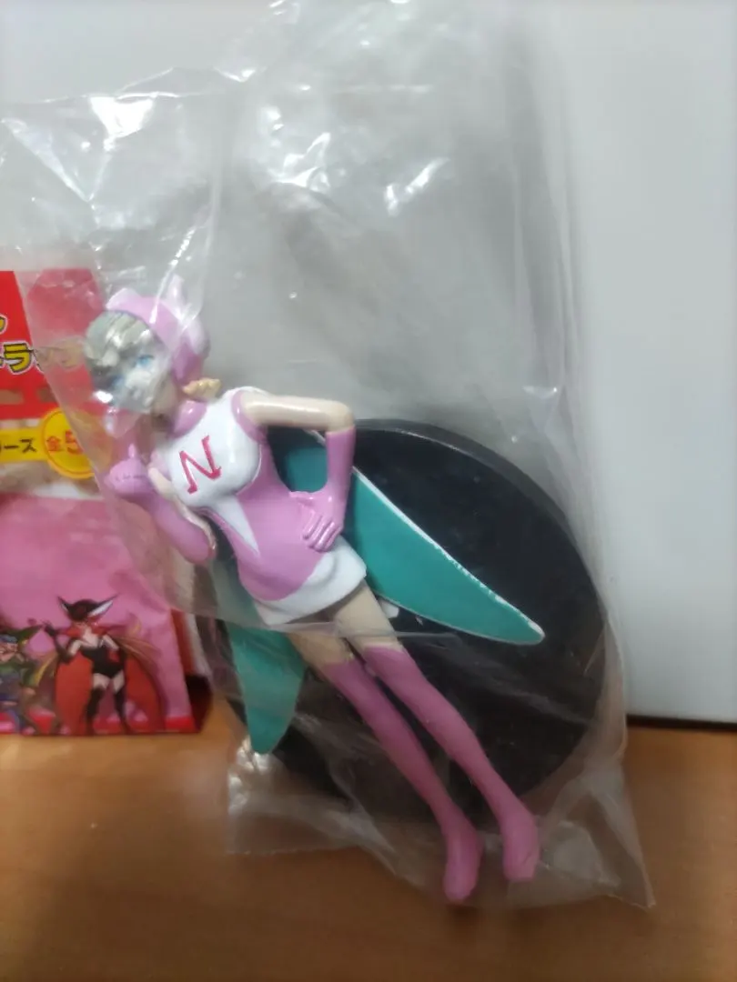 ブルマァク 上月ルナミニソフビピンク成型新造人間キャシャーン