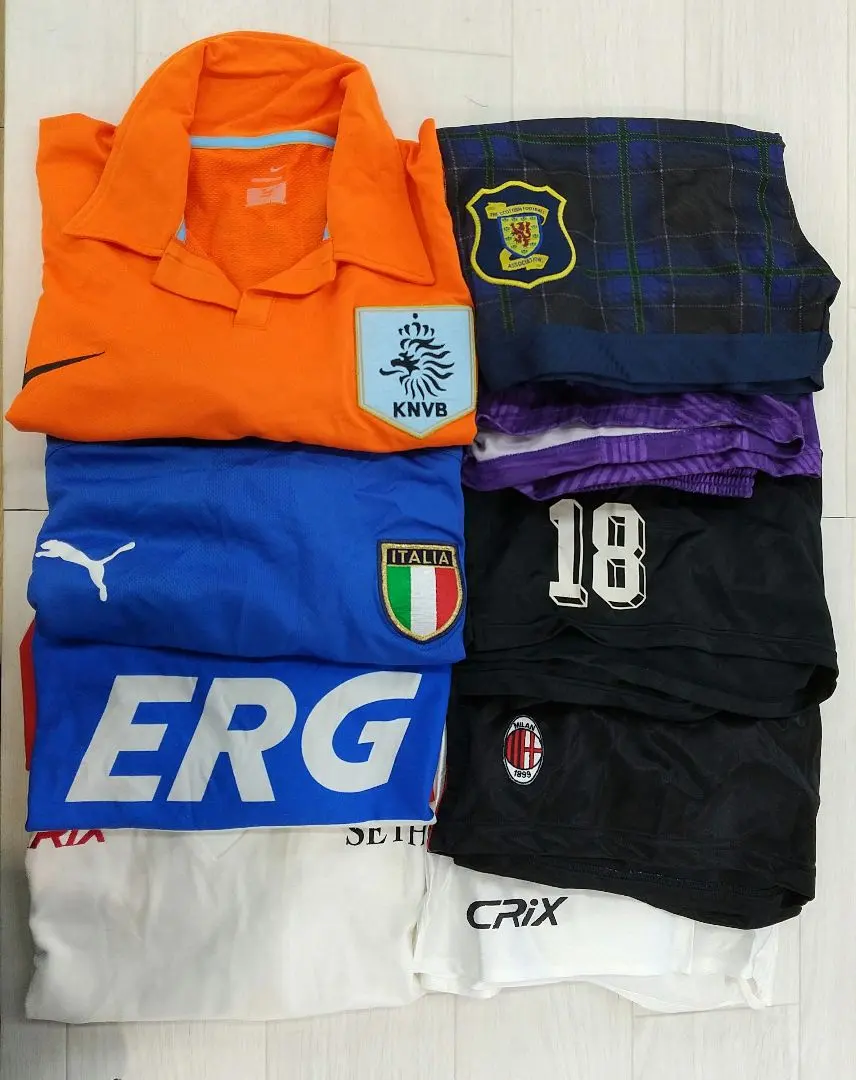 2026年最新】フィオレンティーナ パンツの人気アイテム - メルカリ