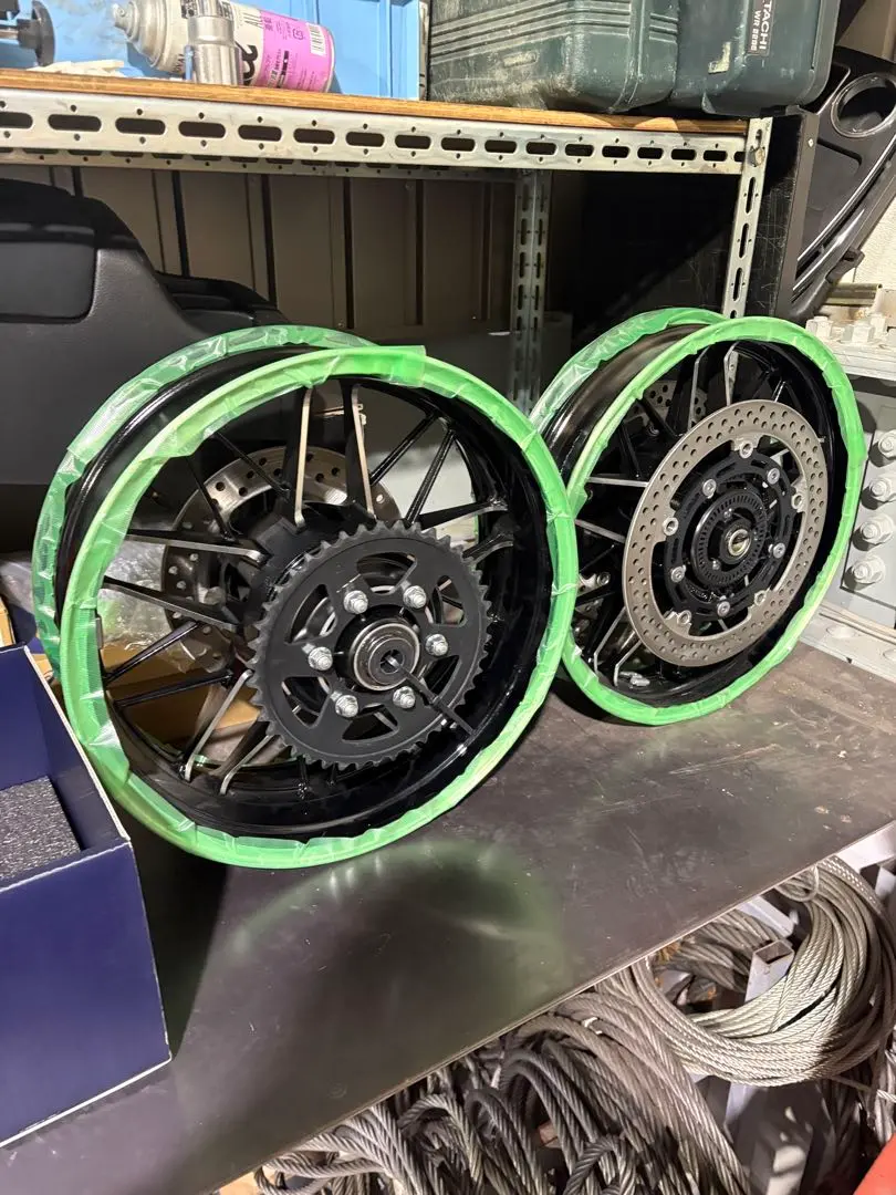 2026年最新】z900rs ホイール 純正の人気アイテム - メルカリ