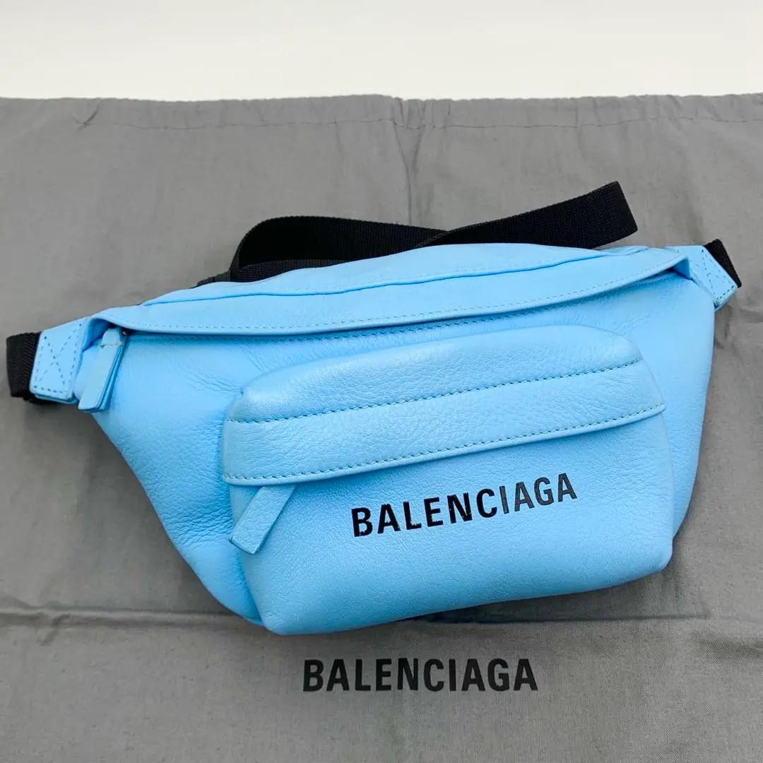 2025年最新】BALENCIAGA ボディバッグ・ウエストポーチの人気アイテム