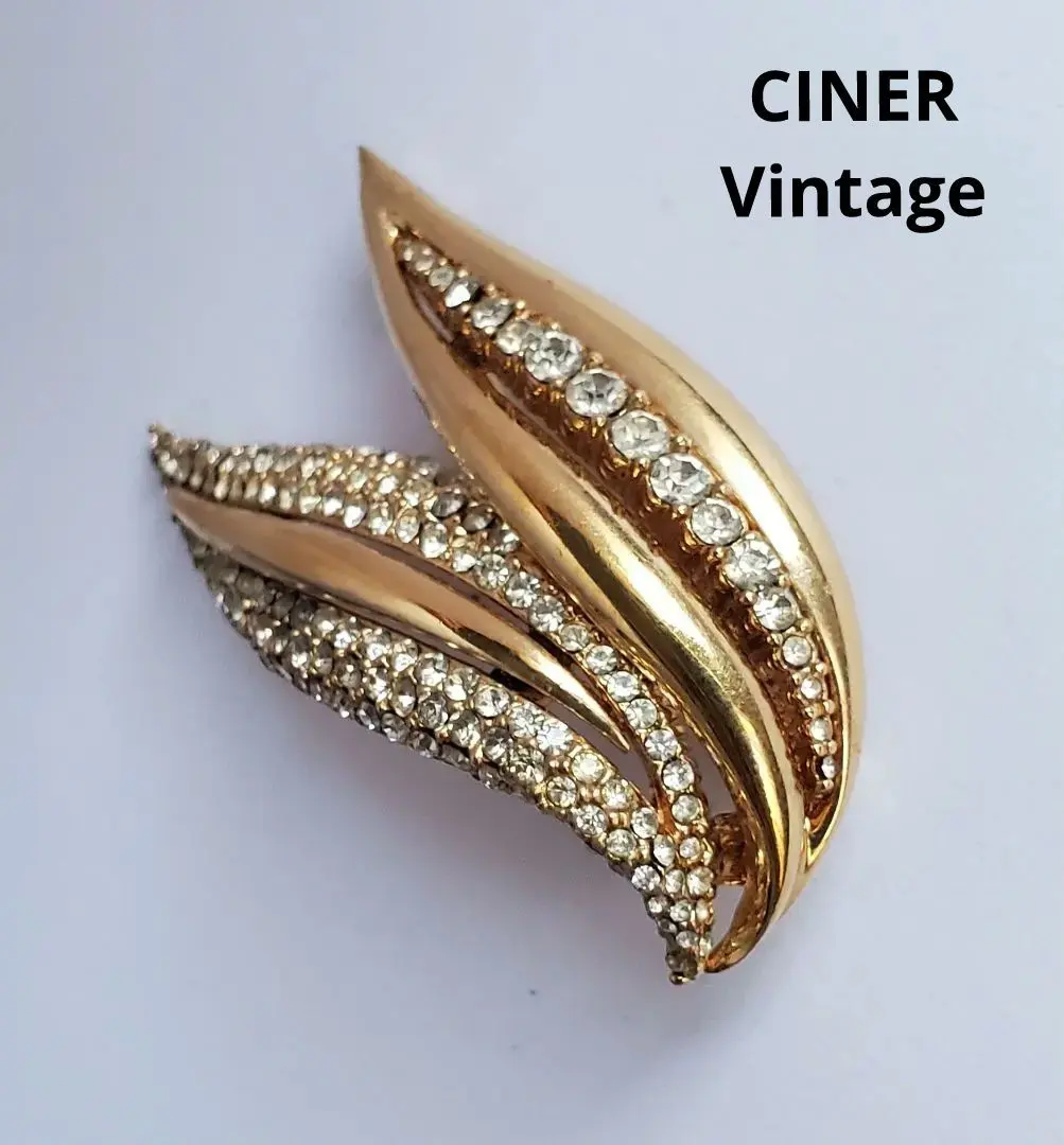 2026年最新】ciner ブローチの人気アイテム - メルカリ