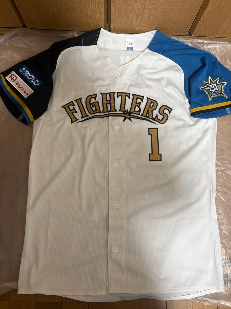 2026年最新】日ハム ユニフォーム 新庄の人気アイテム - メルカリ