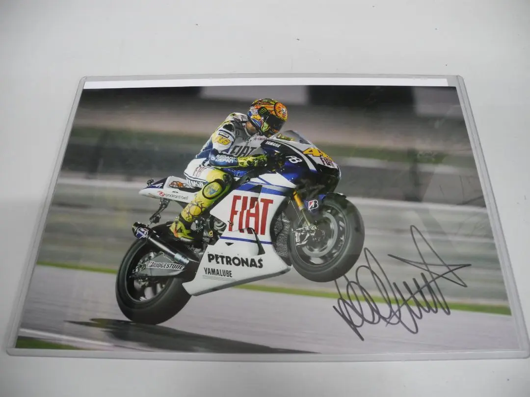 2026年最新】バレンティーノ・ロッシ サインの人気アイテム - メルカリ