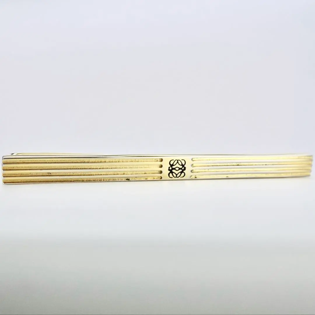 2026年最新】LOEWE ネクタイピンの人気アイテム - メルカリ