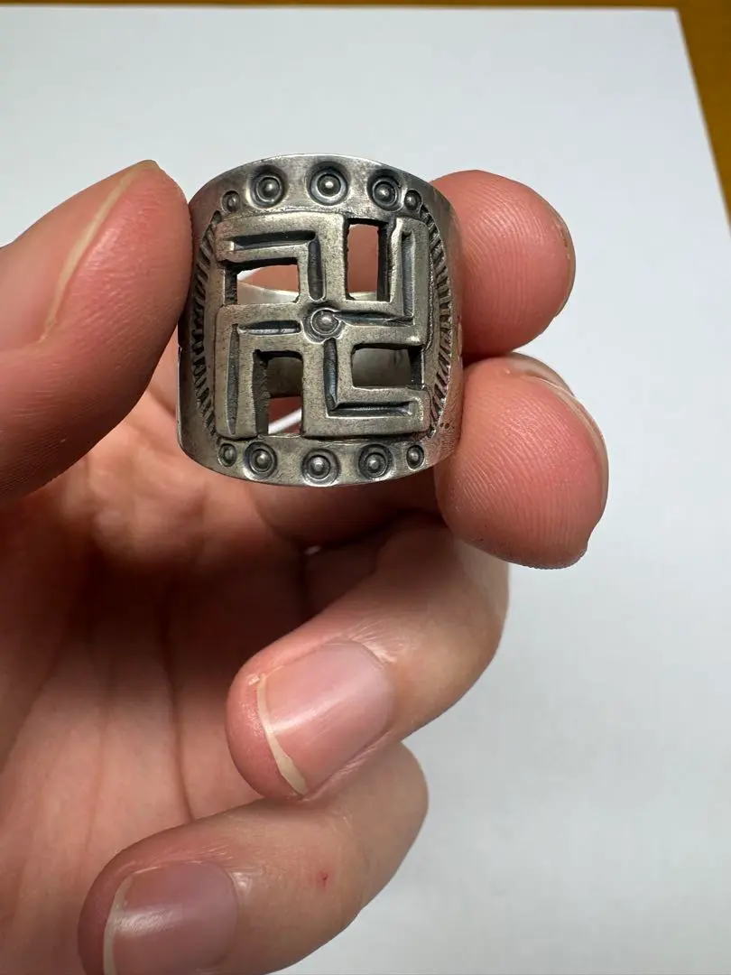 2026年最新】スワスティカ リングの人気アイテム - メルカリ