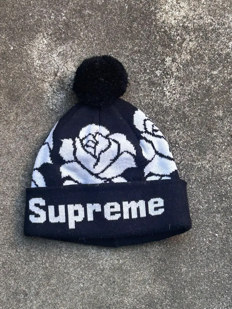2026年最新】supreme rose beanieの人気アイテム - メルカリ
