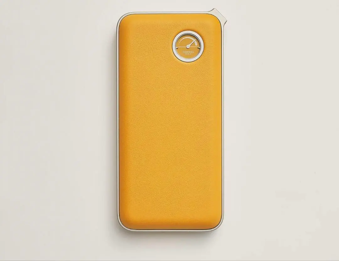 2026年最新】HERMES モバイルバッテリーの人気アイテム - メルカリ