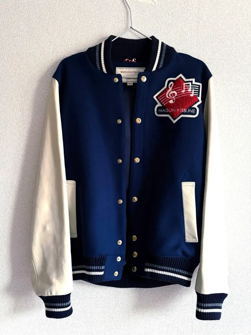 2025年最新】MAISON KITSUNE スタジャンの人気アイテム - メルカリ