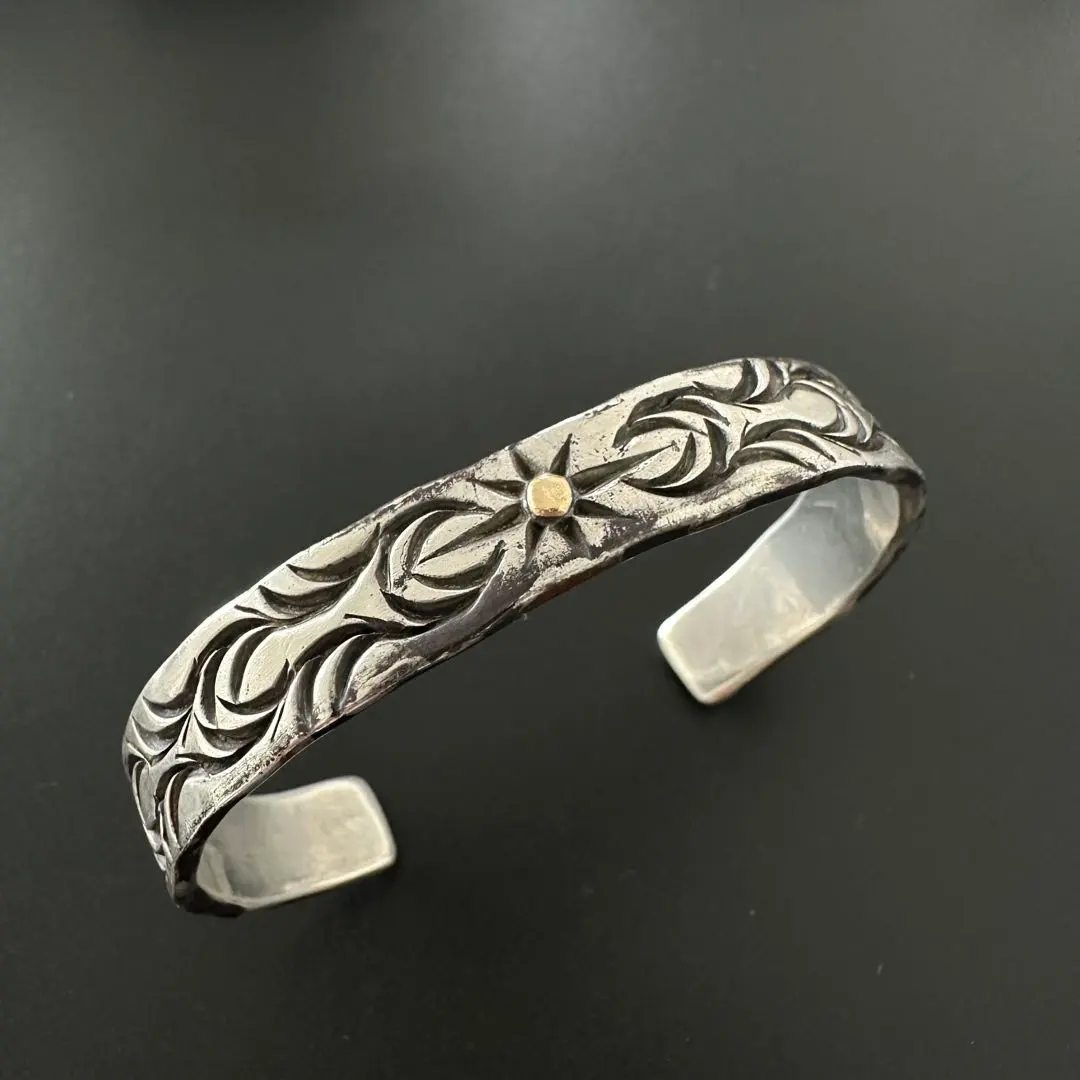 2026年最新】Big Hand バングル・リストバンドの人気アイテム - メルカリ