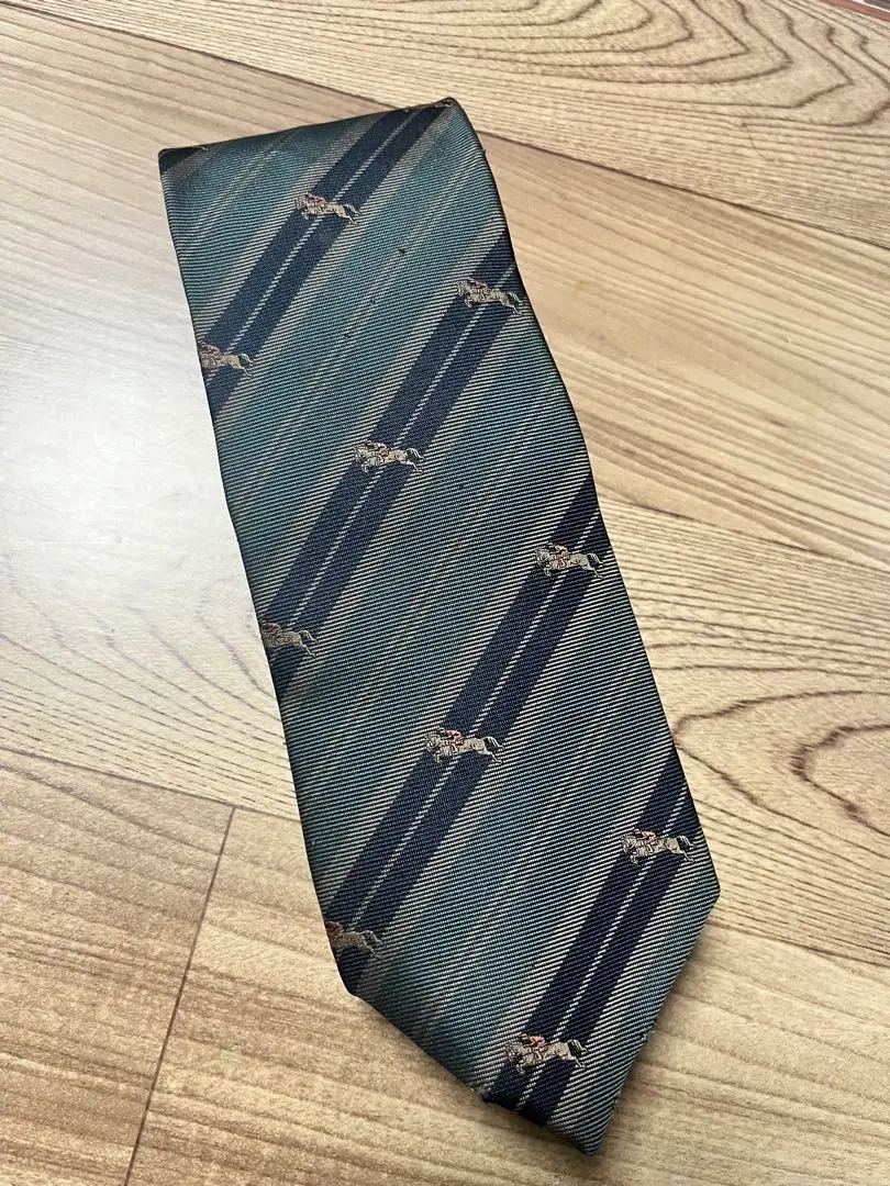 2026年最新】aquascutum ネクタイピンの人気アイテム - メルカリ