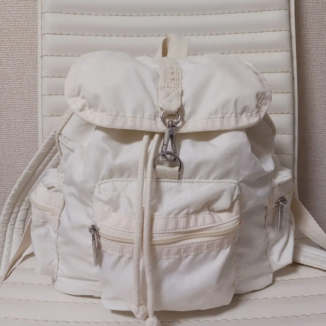 2026年最新】glowny lesportsacの人気アイテム - メルカリ