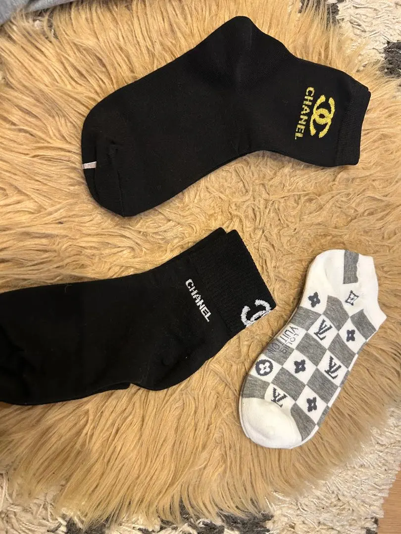 2025年最新】CHANEL ソックスの人気アイテム - メルカリ