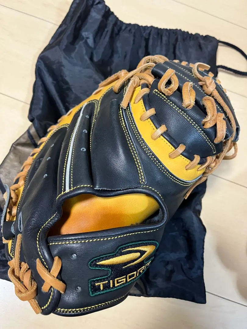 2026年最新】tigora キャッチャーミットの人気アイテム - メルカリ