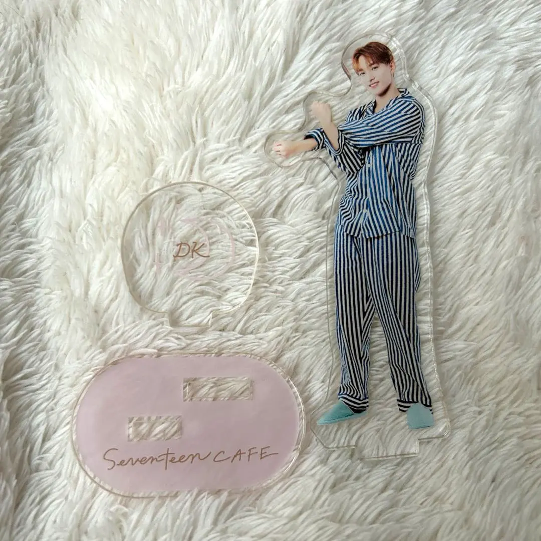 2026年最新】セブチカフェ アクスタ ドギョムの人気アイテム - メルカリ