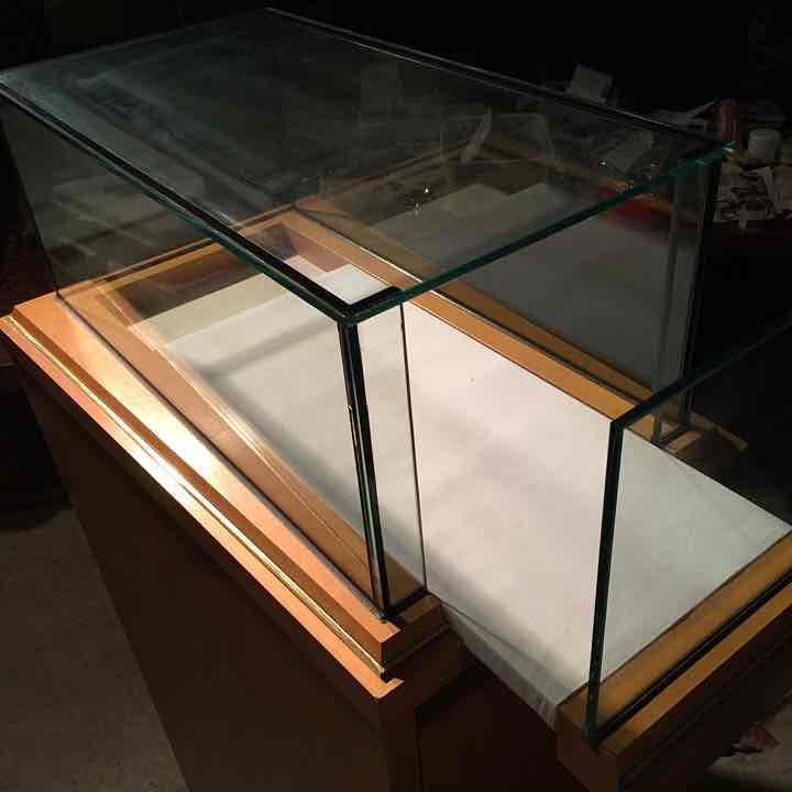 【希少】ディスプレイケース（鍵付き）