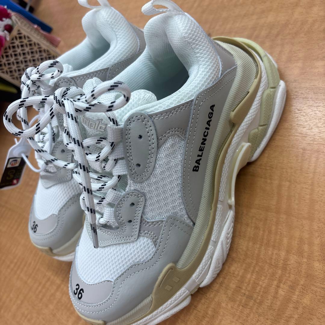 BALENCIAGA ホワイトスニーカー 36