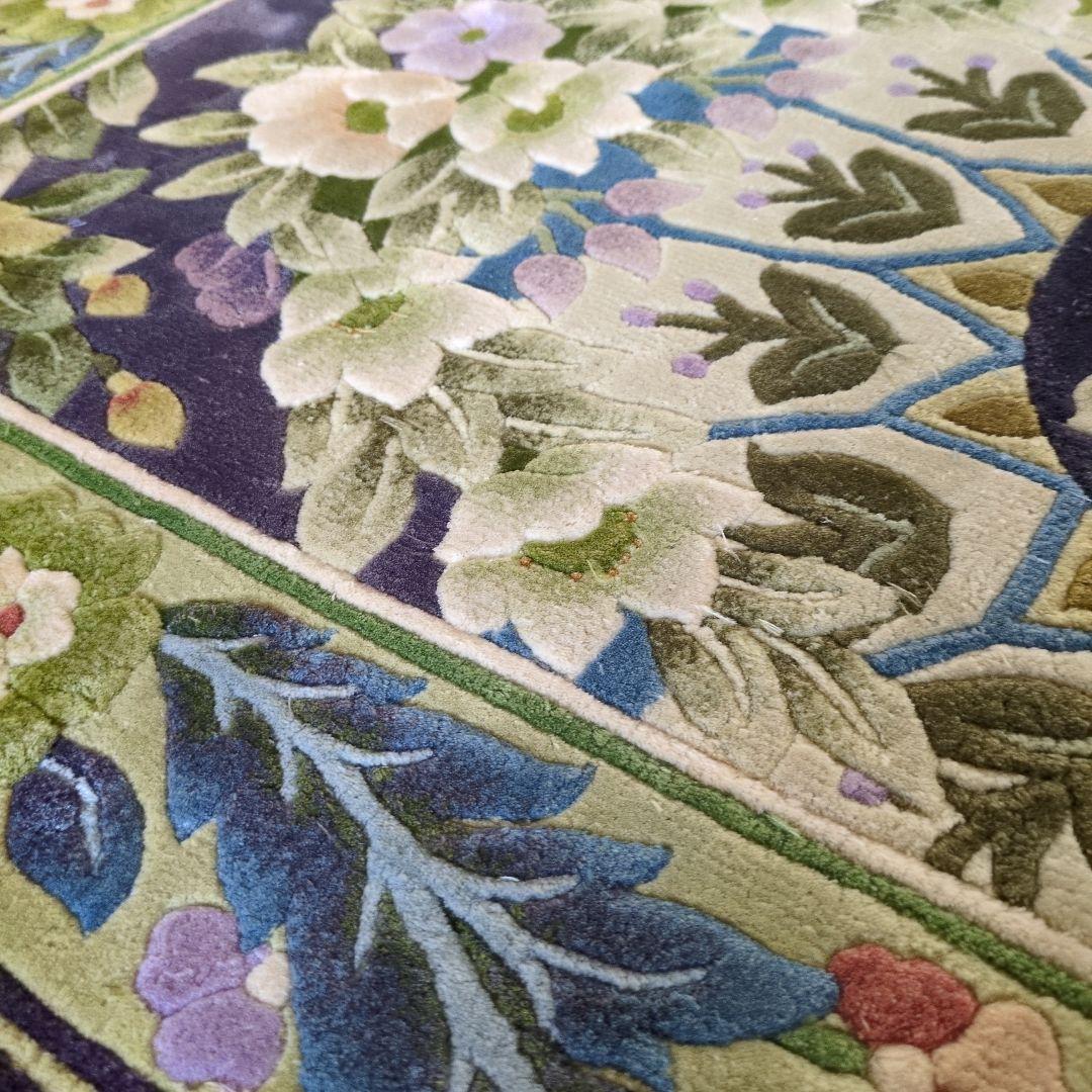 玄関マット　花柄刺繍ネイビーブルー　ラグ