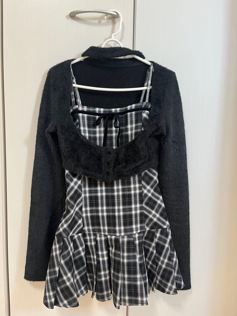 Bunnylis ファーボレロチェックワンピ ブラック nogenki - メルカリ