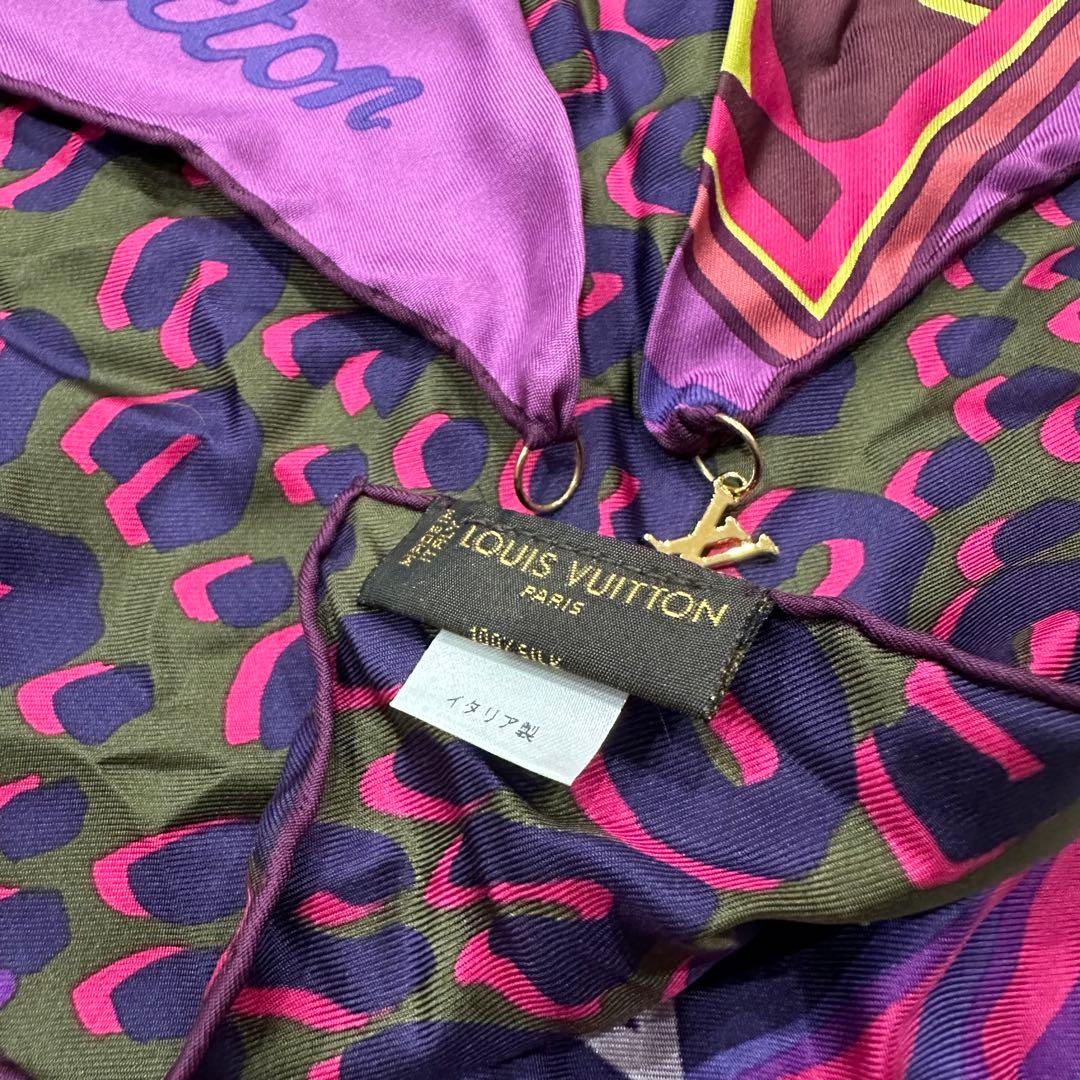 LOUISVUITTON□スカーフ□タッセル付き□総柄□アニマル□ロゴチャーム