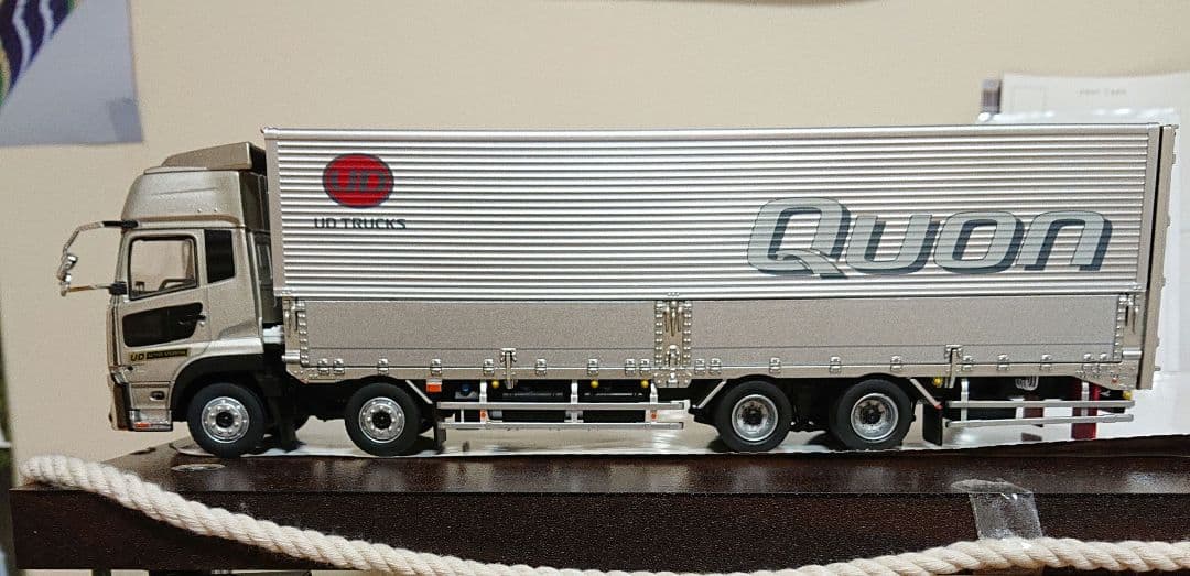 UDトラックス 1/43 クオン CG ハイルーフ UD TRUCKS - メルカリ