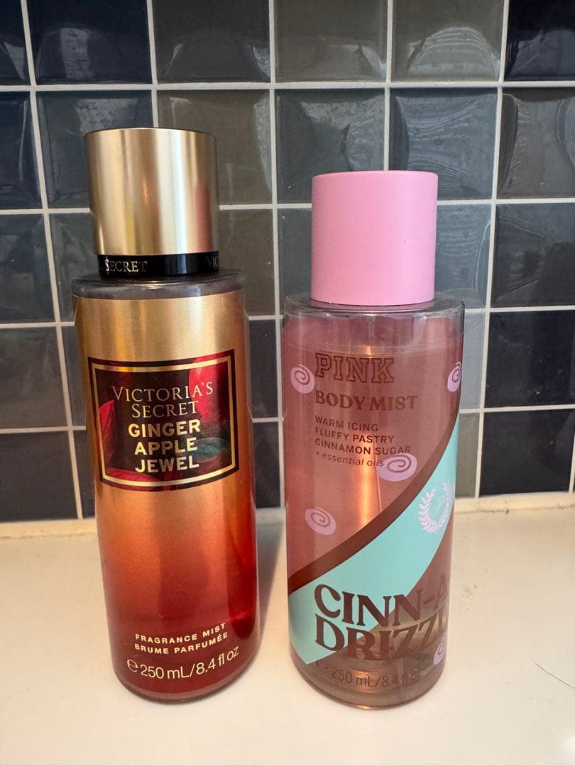 Victoria's Secret & PINK ボディミスト 2本セット - メルカリ