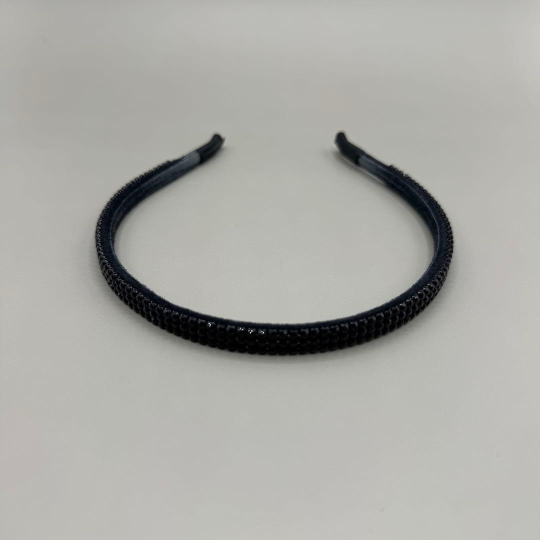 美品　アッカ　カチューシャ　3連　スワロフスキー　黒