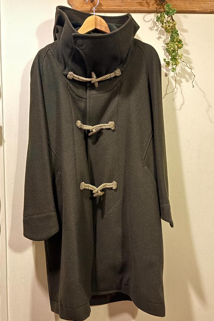 hatra ハトラ TOGGLE COAT ［MOSS］ 　ダッフルコート