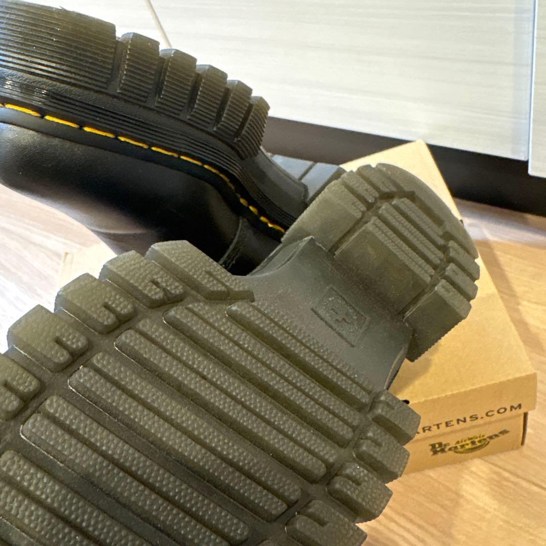 【23cm】ドクターマーチン　厚底　AUDRICK T BAR