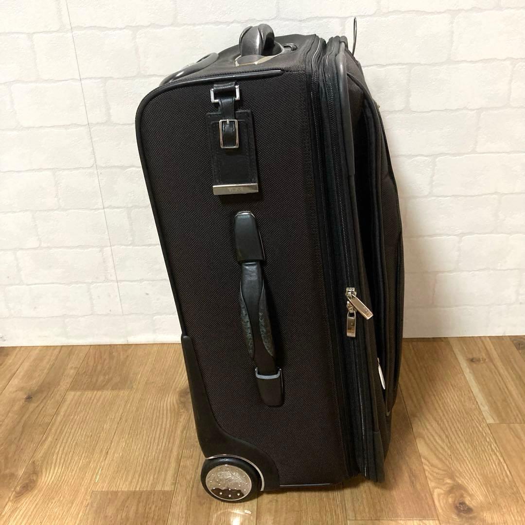 TUMI 黒 キャリーケース　23020D
