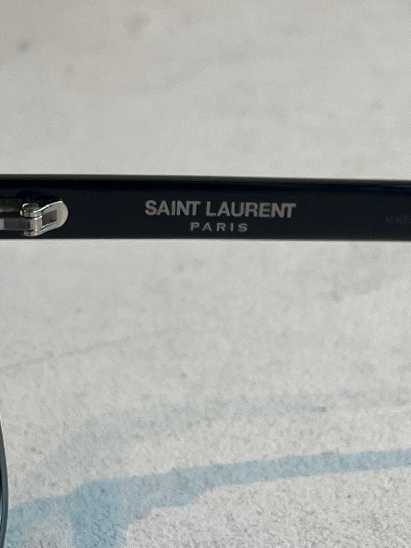 【極美品】SAINT LAURENT PARIS メガネフレーム　ブラック